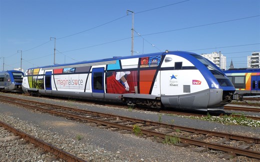 Jouef HJ2436S - SNCF, Dieseltriebwagen der Reihe X