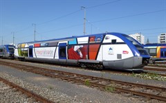Jouef HJ2436 - SNCF, Dieseltriebwagen der Reihe X 
