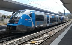 Jouef HJ2437 - SNCF, Dieseltriebwagen der Reihe X 